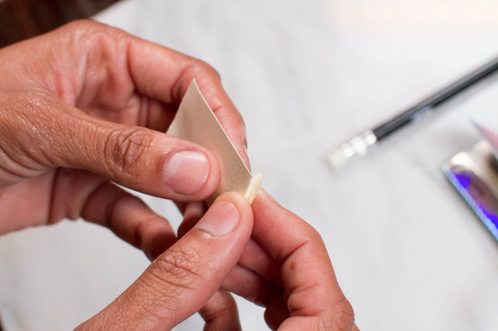 how-to-roll-a-joint-rolling-paper