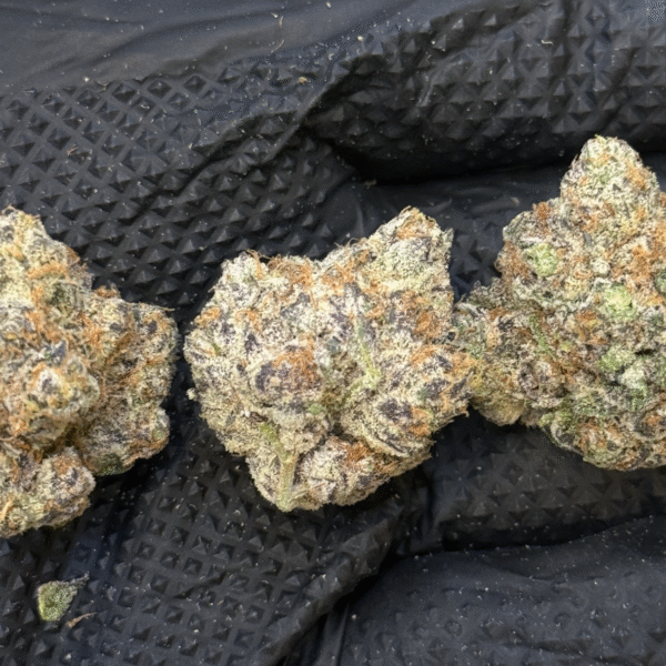 White Russian - 33% THCa - Sativa - Loud Puff